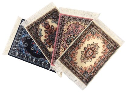 Väikesed vaibad - klaasialused 4 tk, sobivad ka nukumaja vaipadeks, u 8x11 cm