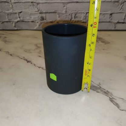Tumehall plastikust tass - Image 2