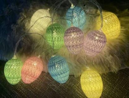 Värviliste munadega valguskett (2m, 10 LED)
