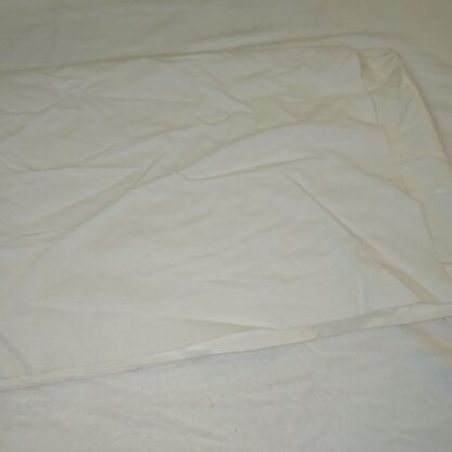 Valge veekindel aluslina, 65*137 cm
