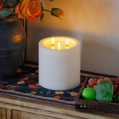 Hästi lai kolme leegiga LED-küünal, pärisvahast (Ø15cm, 15cm) - Image 3