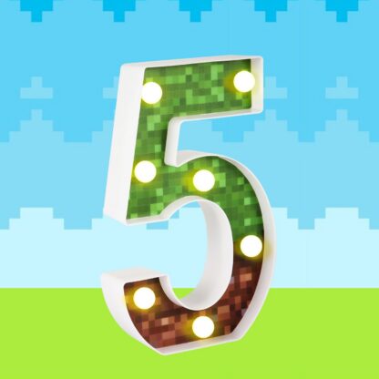 Pikselistiilis LED-tuli numbriga 5