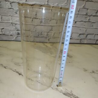 Läbipaistev plasttops