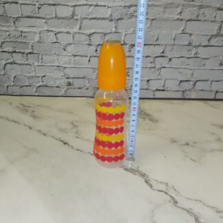 Imiku toitmispudel, oranž-punane