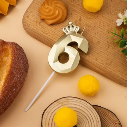 Sünnipäevaküünal number 6 - Image 3