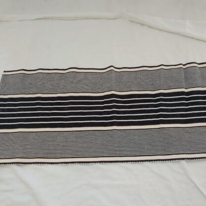 Piklik triibuline lauamatt 35x82 cm