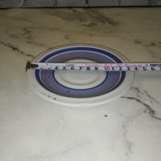 Valge siniste triipudega alustaldrik